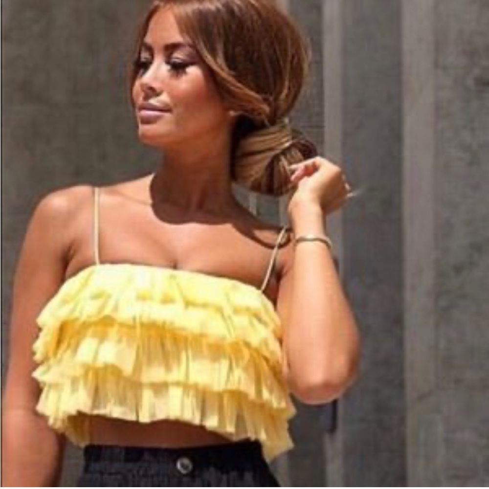 Adorable Baby Yellow Ruffle Top - Picture 7 of 7